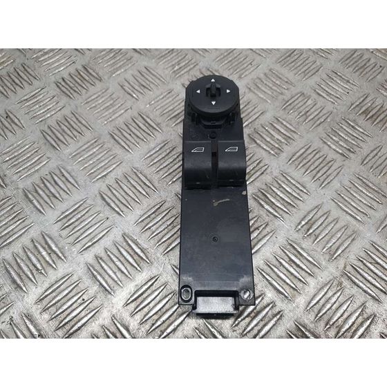 Mando Elevalunas Delantero Izquierdo Para Ford Focus Lim.