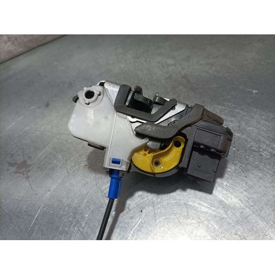 Cerradura Puerta Delantera Izquierda Para Opel Astra J Lim.