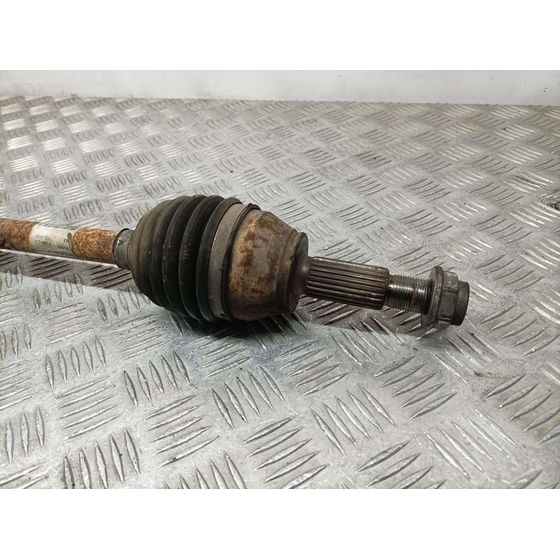 Transmision Delantera Derecha Para Ford Fiesta