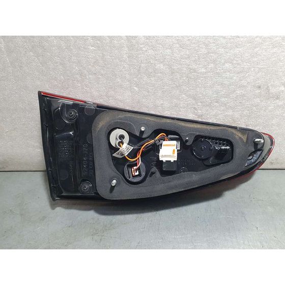 Piloto Trasero Derecho Para Kia Cee'd