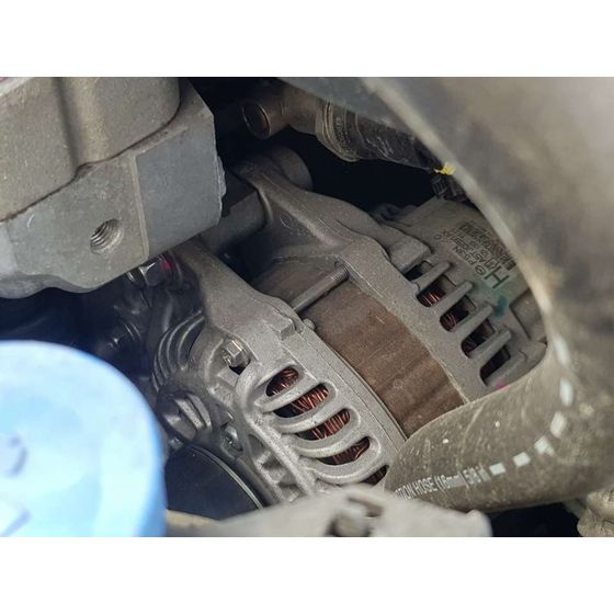 Alternador para Mazda 2 Lim. ()