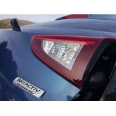 Piloto Trasero Derecho Para Mazda 2 Lim.
