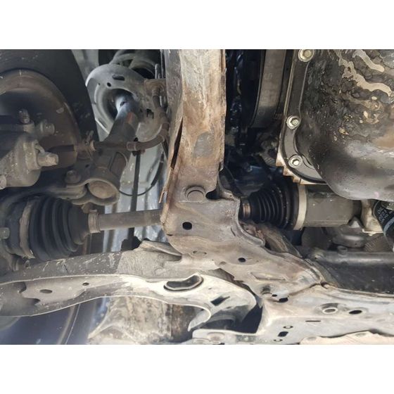 Transmision Delantera Derecha Para Mazda 2 Lim.