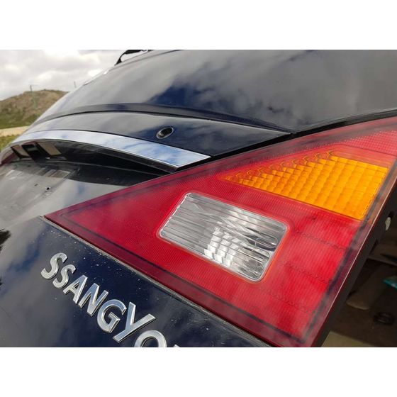 Piloto Trasero Derecho Para Ssangyong Rodius