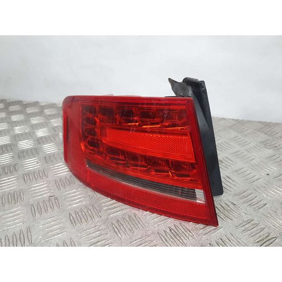 Piloto Trasero Izquierdo para Audi A4 Ber. (B8)