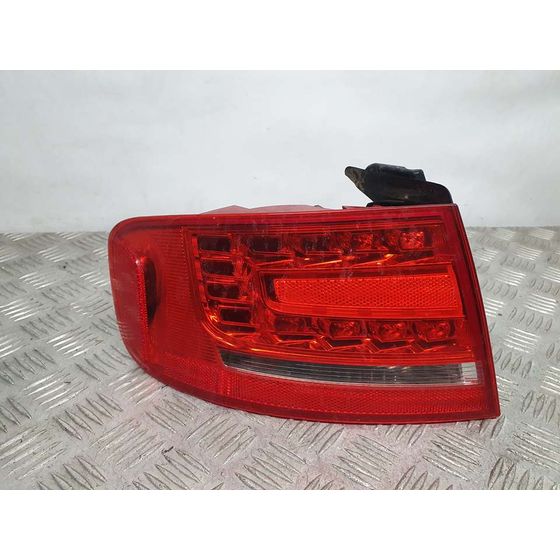 Piloto Trasero Izquierdo para Audi A4 Ber. (B8)