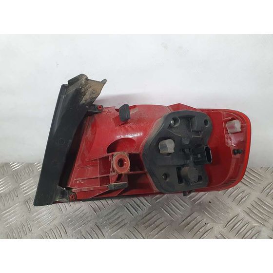 Piloto Trasero Izquierdo para Audi A4 Ber. (B8)