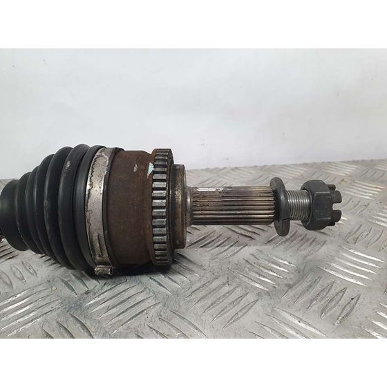 Transmision Delantera Izquierda Para Kia Cee'd
