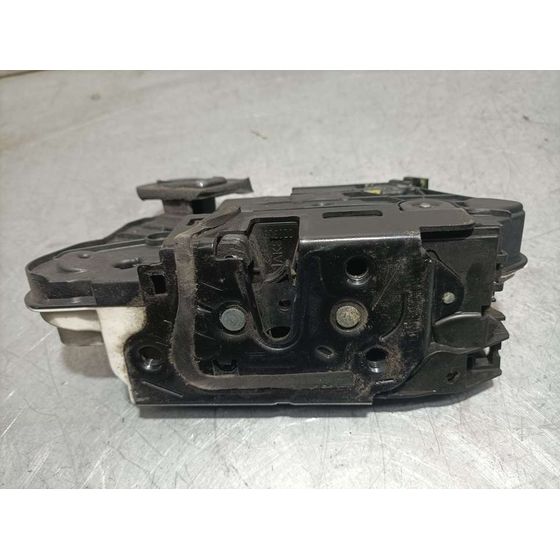 Cerradura Puerta Delantera Izquierda Para Volkswagen Golf Vi
