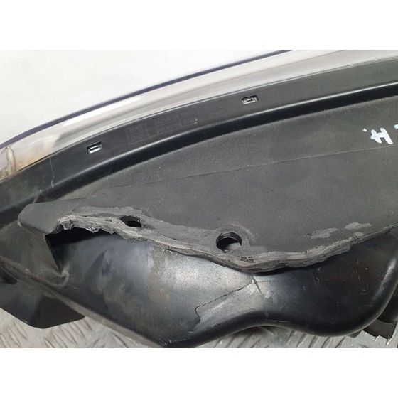 Faro Derecho Para Kia Cee'd