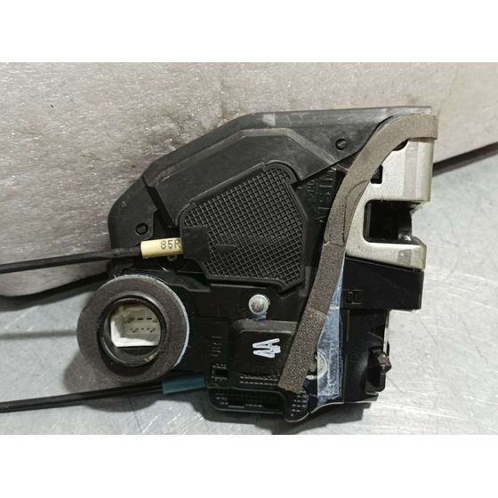 Cerradura Puerta Trasera Derecha Para Toyota Verso