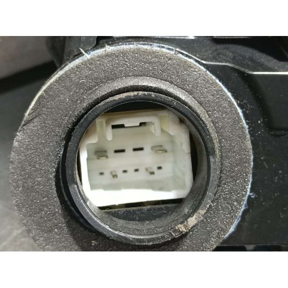 Cerradura Puerta Trasera Derecha Para Toyota Verso