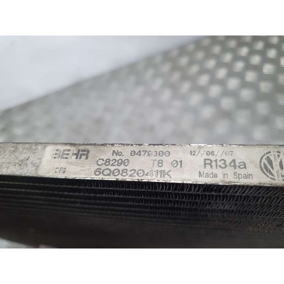 Condensador / Radiador Aire Acondicionado Para Volkswagen Polo