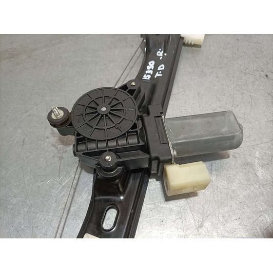 Elevalunas Trasero Derecho Para Bmw Serie 3 Lim.