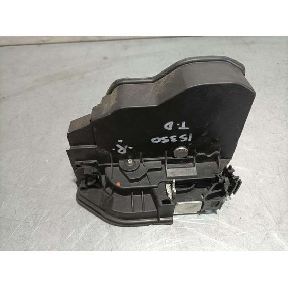 Cerradura Puerta Trasera Derecha Para Bmw Serie 3 Lim.