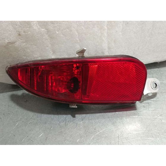 Piloto Trasero Izquierdo Paragolpes Para Opel Corsa C