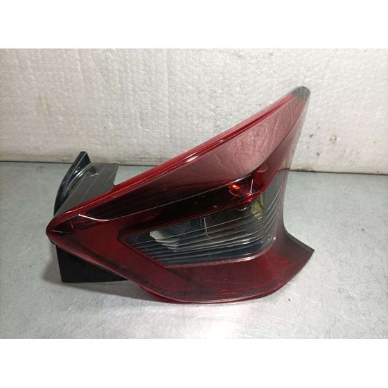 Piloto Trasero Derecho Para Nissan Micra V