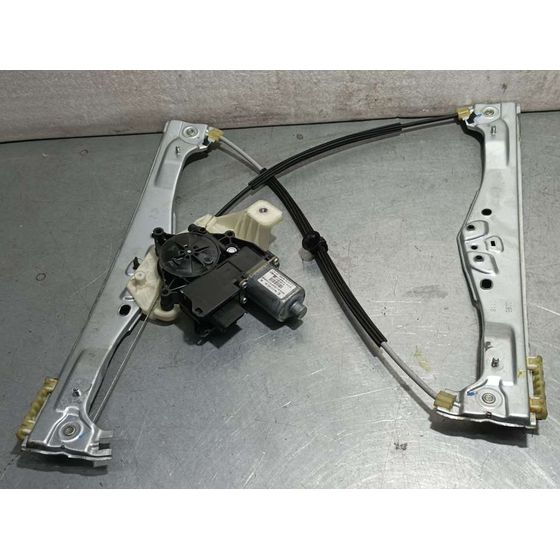 Elevalunas Delantero Derecho para Citroen C4 Cactus