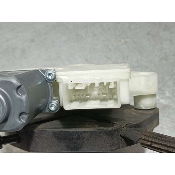Elevalunas Trasero Izquierdo Para Volkswagen Golf Vii Lim.