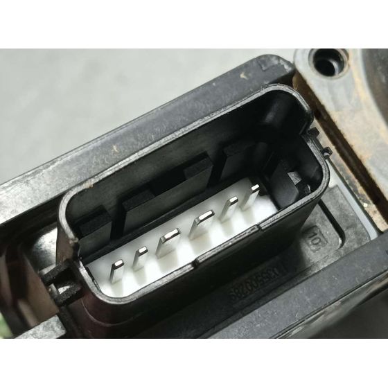 Elevalunas Delantero Izquierdo para Kia Rio (Yb)