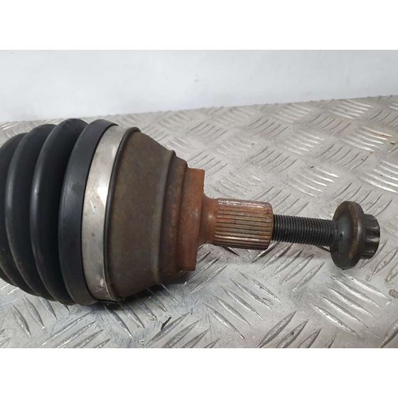 Transmision Delantera Izquierda Para Volkswagen Passat Berlina