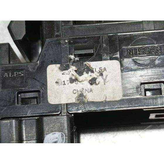 Mando Elevalunas Trasero Derecho para Nissan Juke (F15)