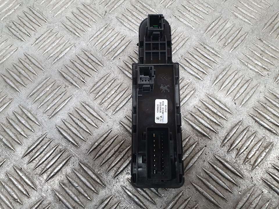 Mando Elevalunas Delantero Izquierdo  Para Opel Crossland X