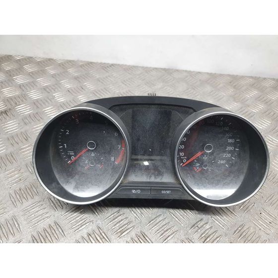 Cuadro Instrumentos Para Volkswagen Polo