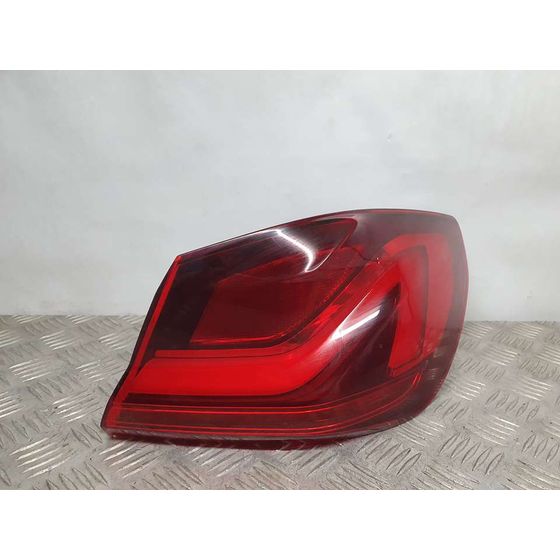 Piloto Trasero Derecho Para Bmw Serie 1 Lim.