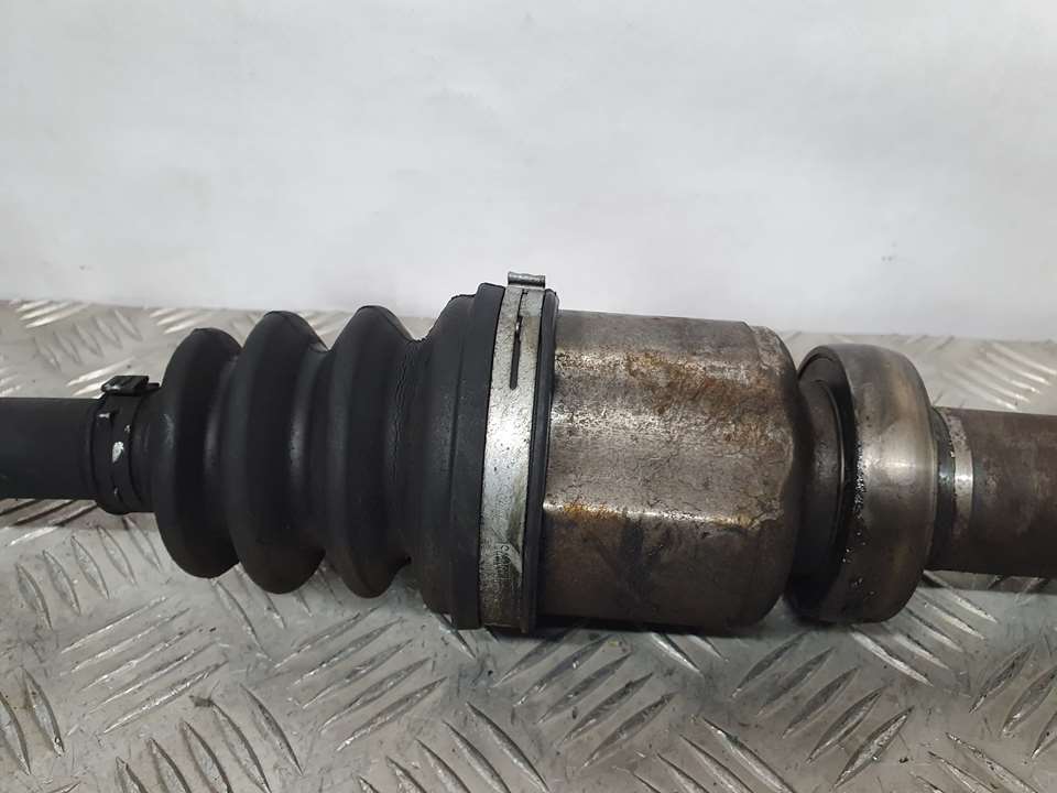 Transmision Delantera Derecha Para Ford Focus Berlina