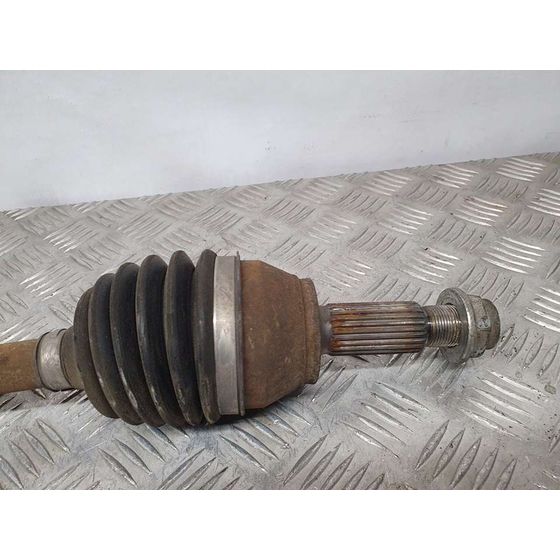 Transmision Delantera Izquierda Para Ford Fiesta