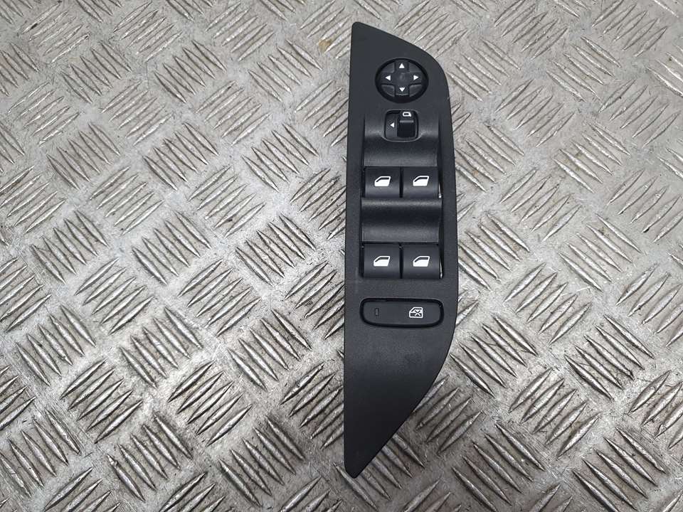 Mando Elevalunas Delantero Izquierdo  Para Peugeot 2008