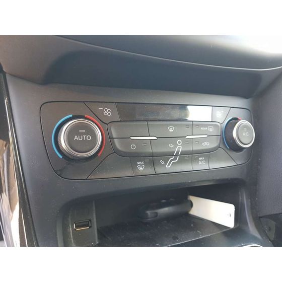 Mando Climatizador Para Ford Focus Lim.