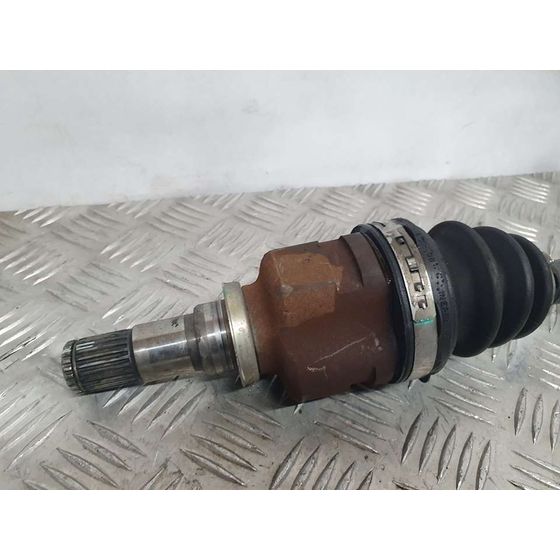Transmision Delantera Derecha Para Toyota Yaris