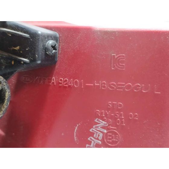 Piloto Trasero Izquierdo para Kia Stonic (Ybcuv)