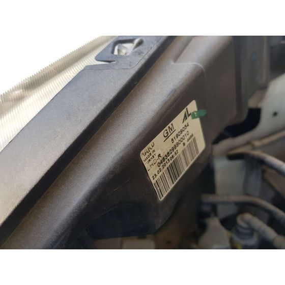 Faro Derecho Para Opel Combo D