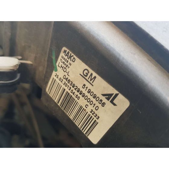 Faro Izquierdo Para Opel Combo D
