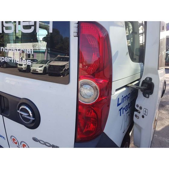 Piloto Trasero Derecho para Opel Combo D