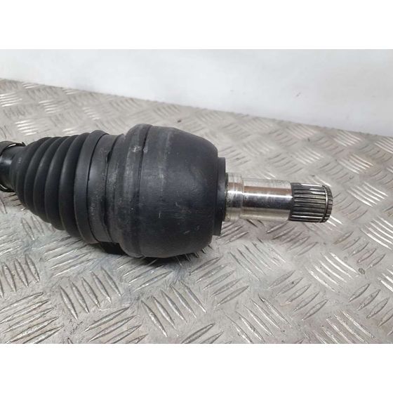 Transmision Delantera Izquierda Para Mercedes Clase B