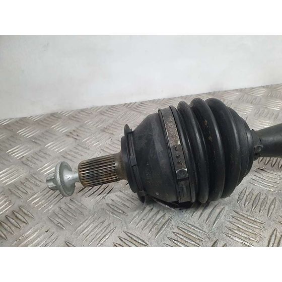 Transmision Delantera Izquierda Para Mercedes Clase B