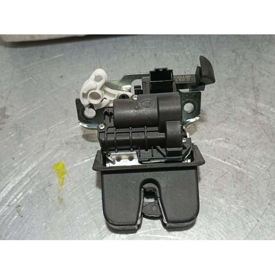 Cerradura Maletero / Porton para Volkswagen T-Roc