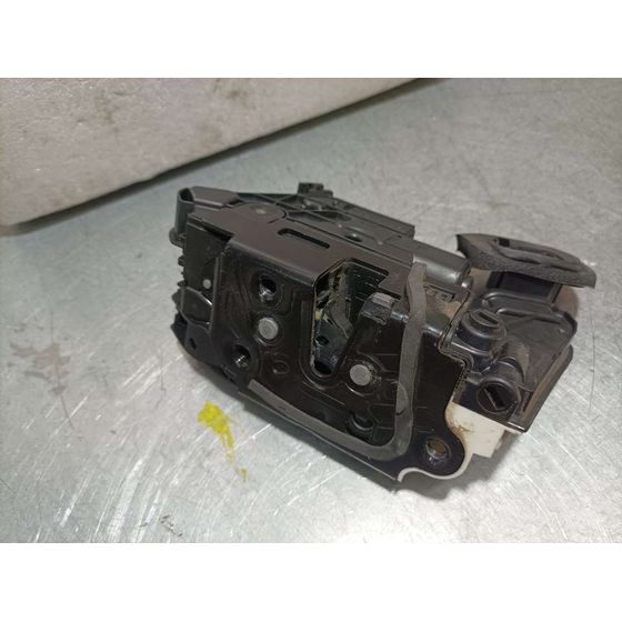 Cerradura Puerta Trasera Derecha Para Volkswagen Golf Vii Sportsvan