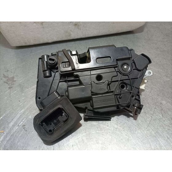 Cerradura Puerta Trasera Derecha Para Volkswagen Golf Vii Sportsvan
