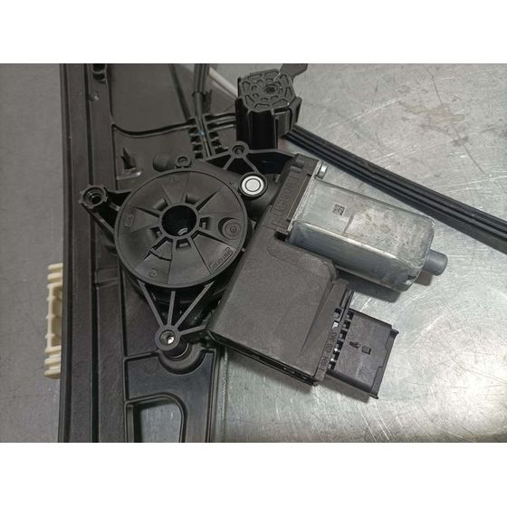 Elevalunas Delantero Derecho Para Peugeot 5008