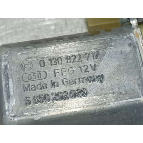 Motor Elevalunas Delantero Derecho Para Volkswagen Golf Vii Sportsvan