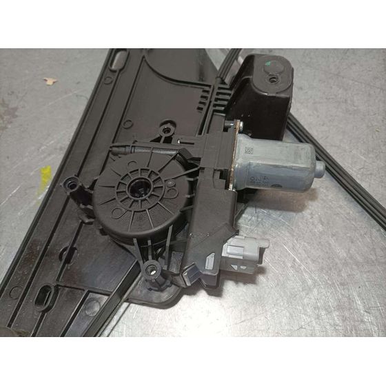 Elevalunas Delantero Derecho Para Peugeot 2008