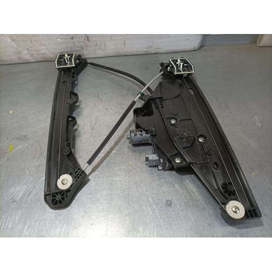 Elevalunas Delantero Derecho Para Peugeot 2008