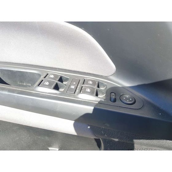 Mando Elevalunas Delantero Izquierdo Para Fiat Tipo Ii Sedan