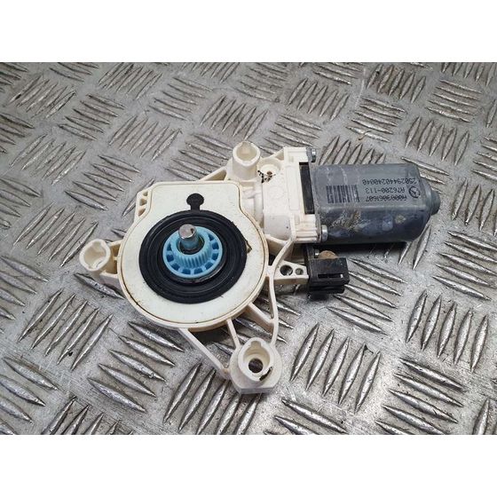 Motor Elevalunas Delantero Derecho Para Mercedes Clase Cla Shooting Brake