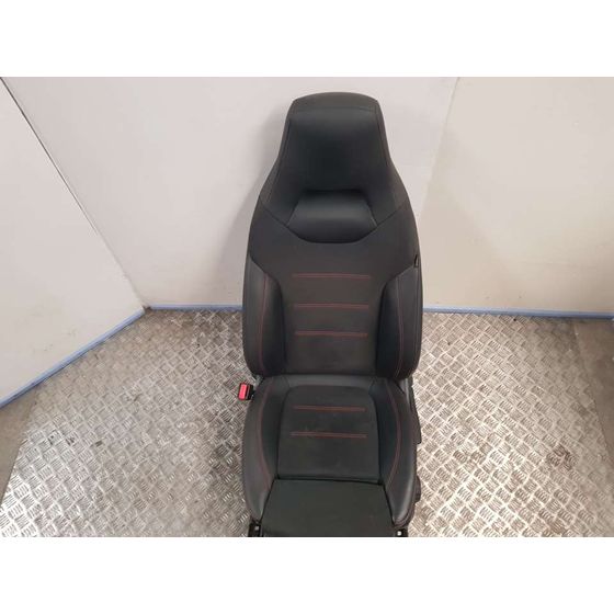 Juego Asientos Completo Para Mercedes Clase Cla  Coupe